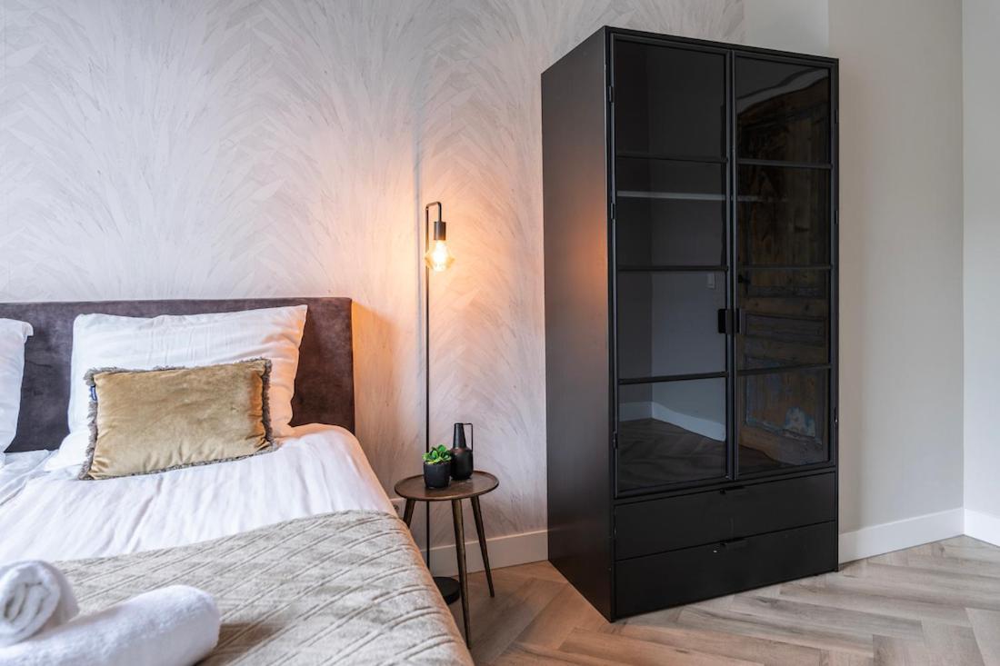 Xxl Loft With Bath Located Stadsvilla Tilburg Dış mekan fotoğraf